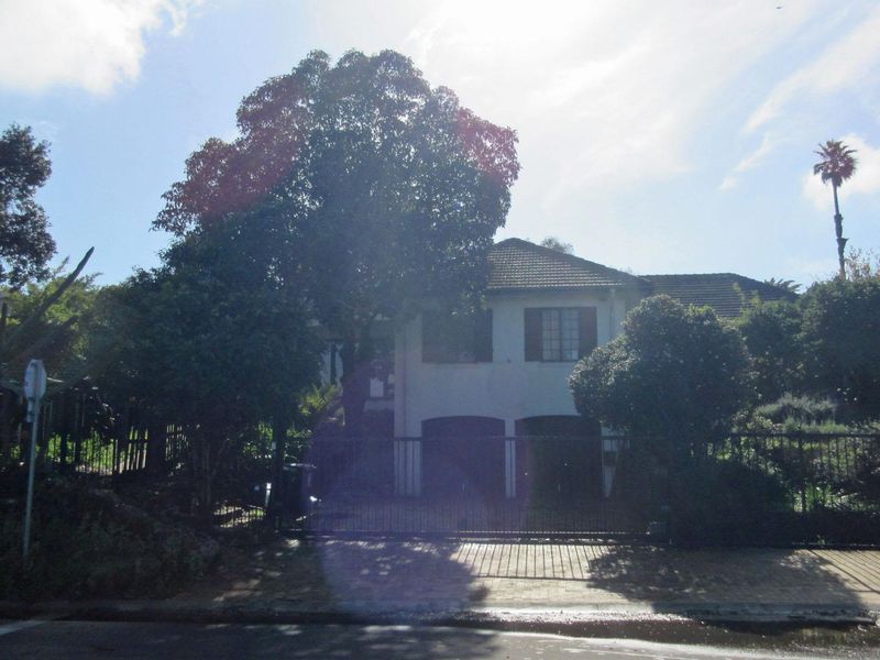 House For Sale in Durbanville - Photo 3