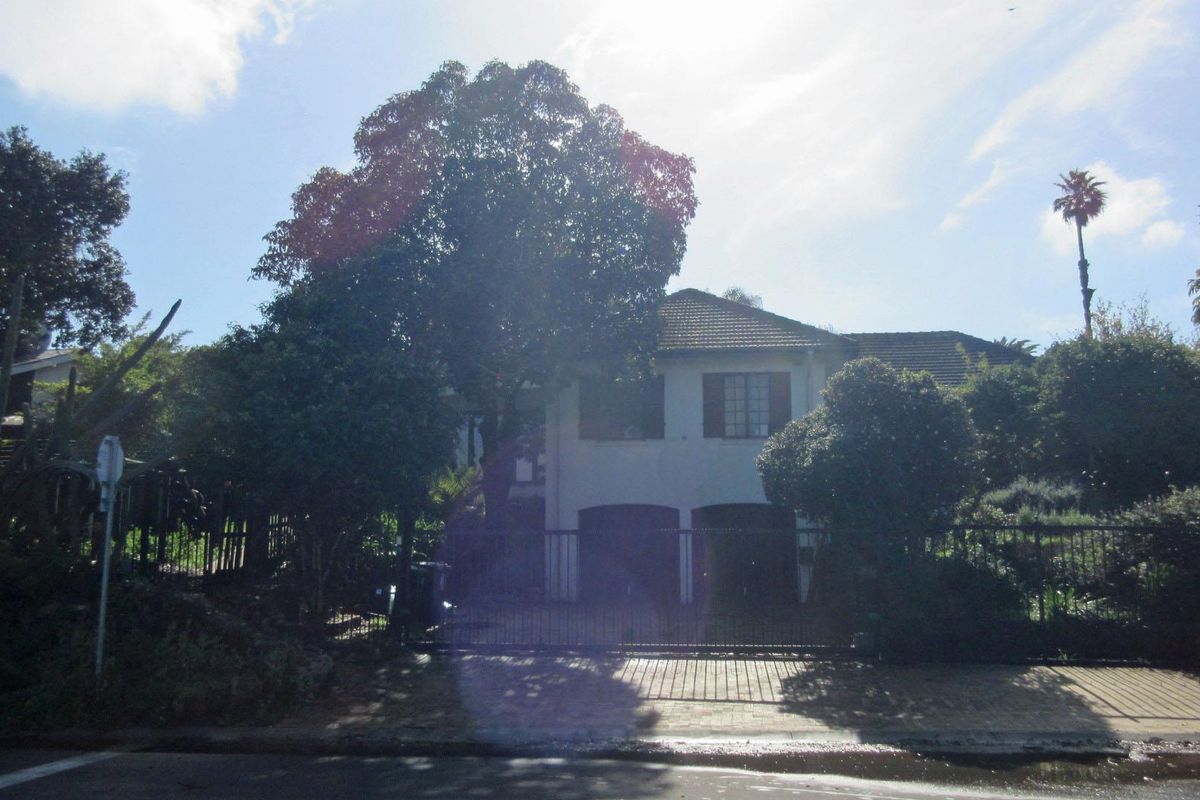 House For Sale in Durbanville - Photo 3