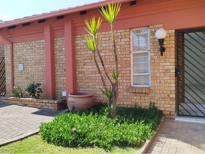 House To Rent in Bartlett, Boksburg - Photo 3