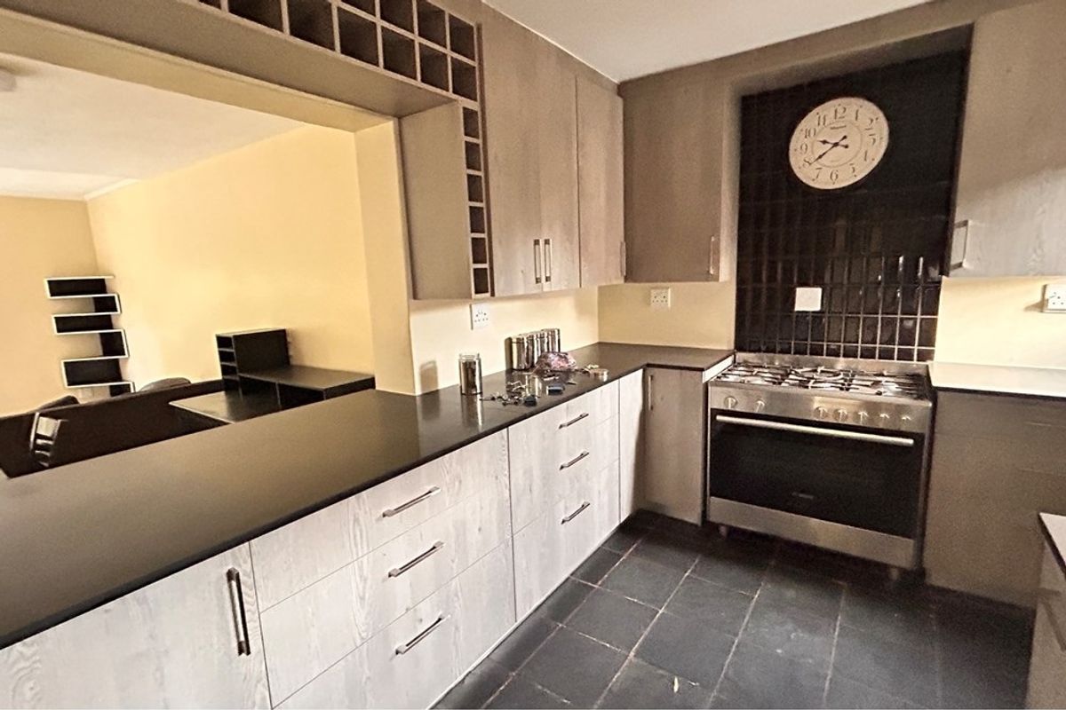House For Sale in Brummeria, Pretoria - Photo 5