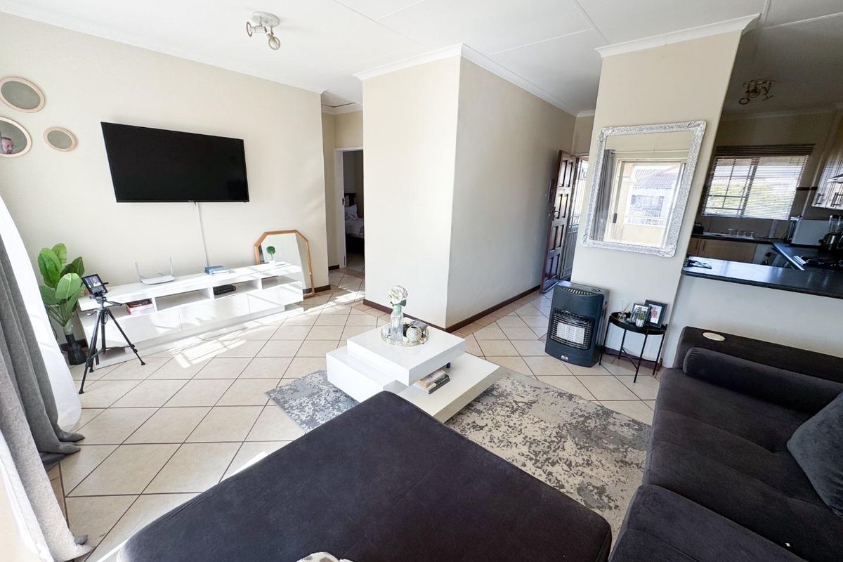 Apartment For Sale in Monavoni, Centurion - Photo 4