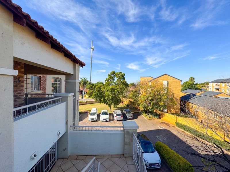 Apartment For Sale in Monavoni, Centurion - Photo 2