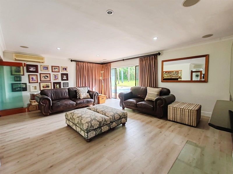 Exclusive Property in Vierlanden, Durbanville. Luxury, Sustainability and Development Potential - Photo 9