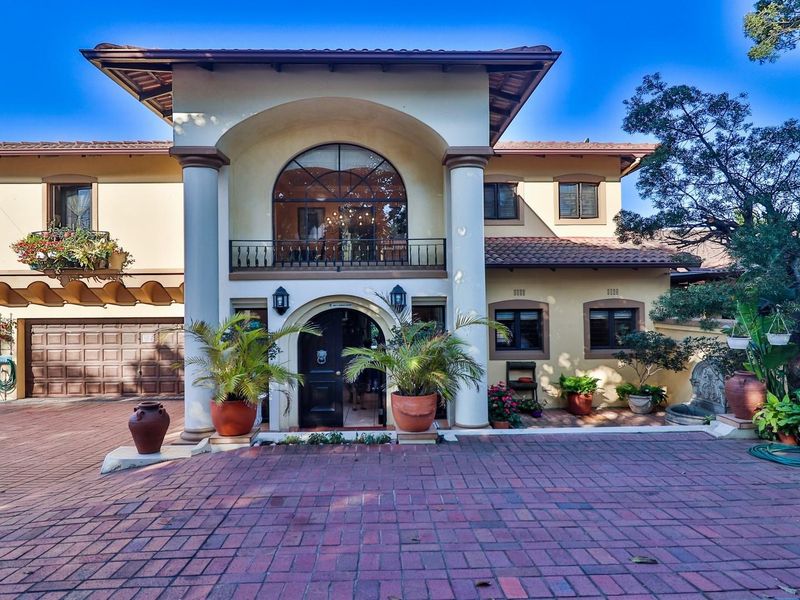 House For Sale in Umhlanga Central, Umhlanga, KwaZulu Natal - Photo 4