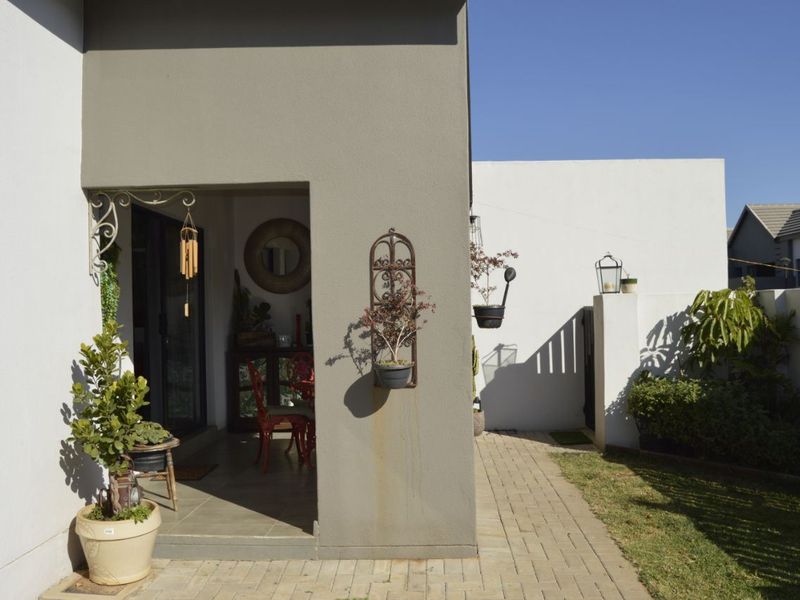 Simplex For Sale in Glen Erasmia, Kempton Park - Photo 5