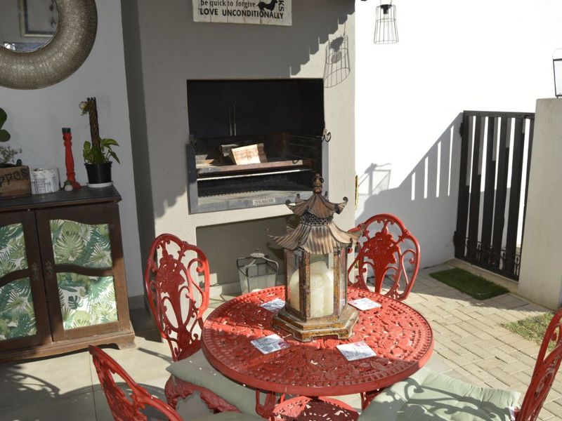 Simplex For Sale in Glen Erasmia, Kempton Park - Photo 6
