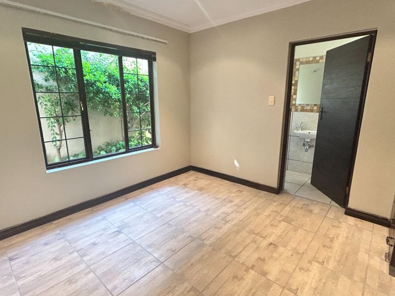 House For Sale in Waterkloof Golf Estate, Sterrewag, Pretoria - Photo 10