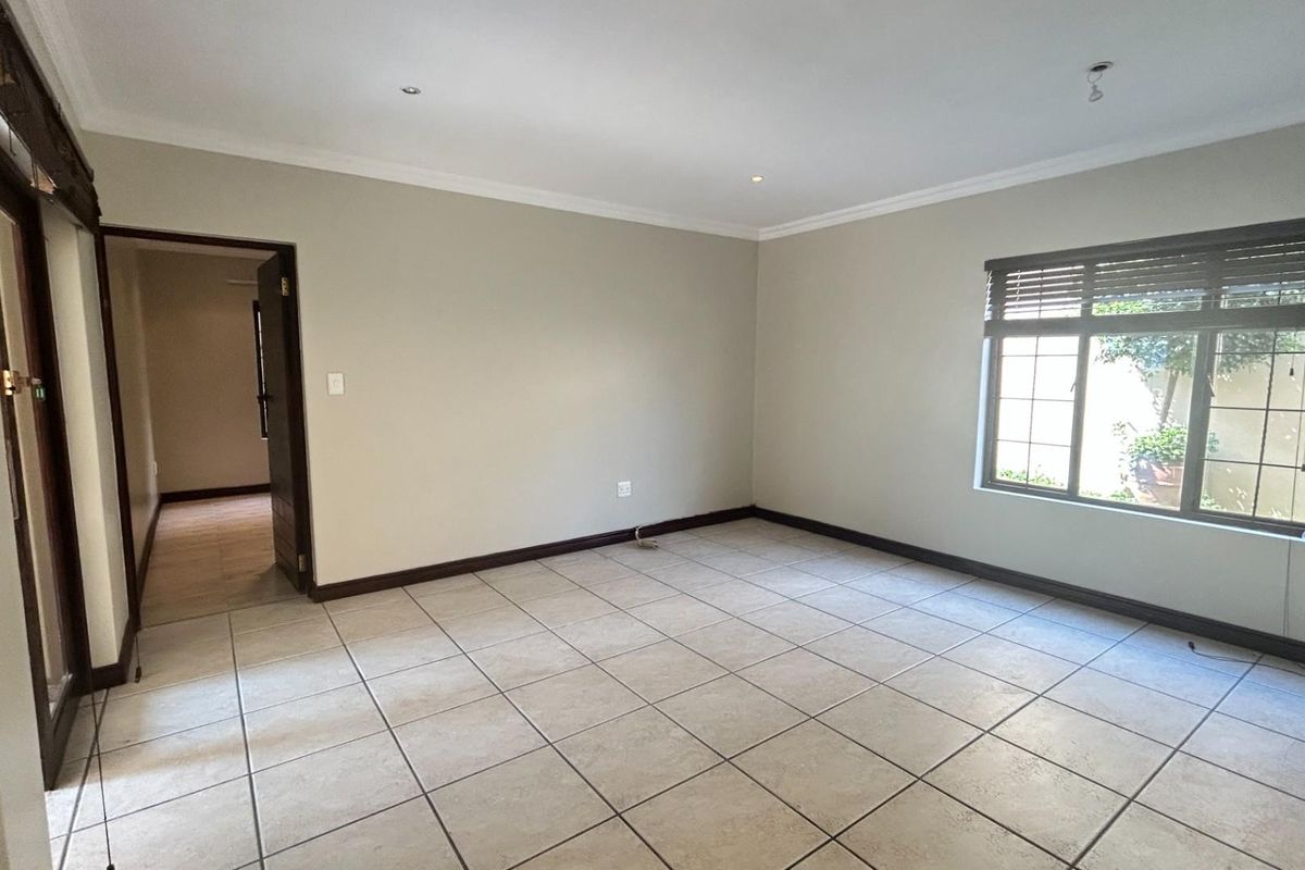 House For Sale in Waterkloof Golf Estate, Sterrewag, Pretoria - Photo 4