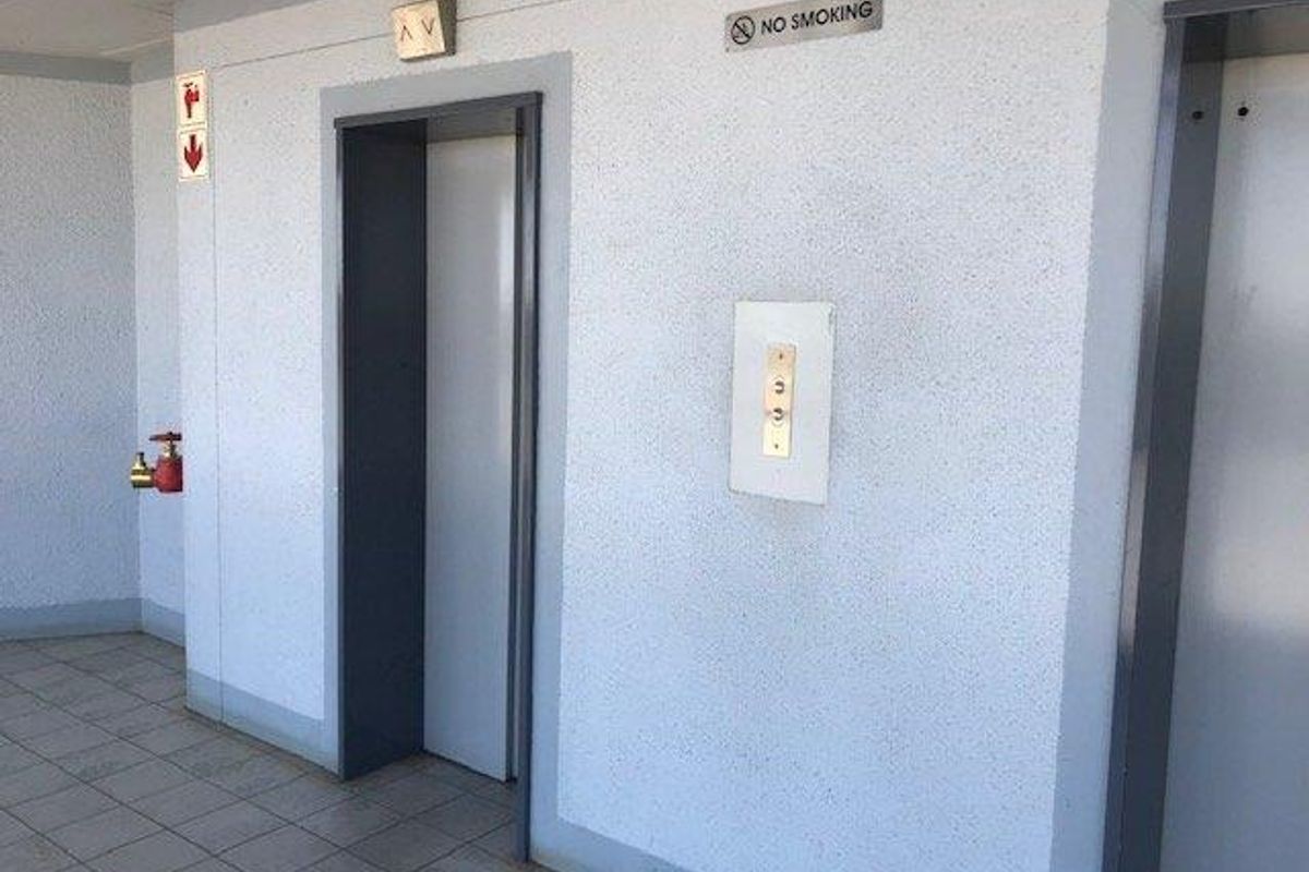 Apartment For Sale in Arcon Park, Vereeniging - Photo 2