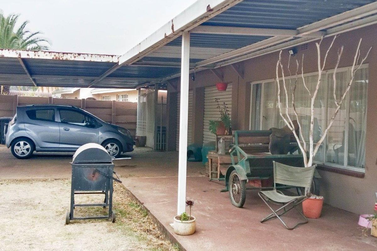 House For Sale in Visagie Park, Nigel - Photo 5