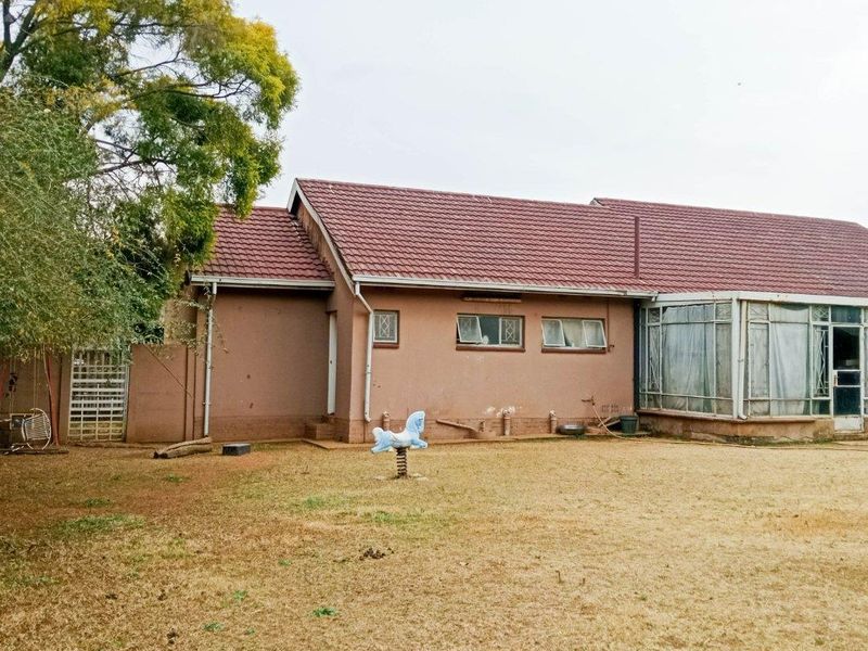 House For Sale in Visagie Park, Nigel - Photo 4