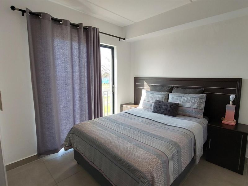 Apartment For Sale in Ottery East, Ottery, Cape Town - Photo 10