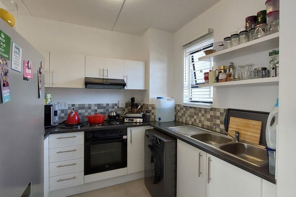 Apartment For Sale in Ottery East, Ottery, Cape Town - Photo 4