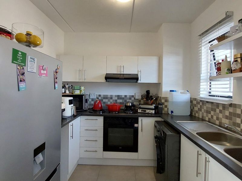 Apartment For Sale in Ottery East, Ottery, Cape Town - Photo 3