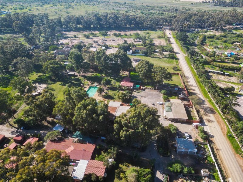 Lodge For Sale in Morning Star, Cape Town - Photo 2