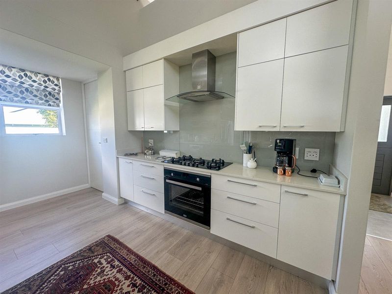 Luxurious Spacious 4 Bedroom Gem in Earls Court Lifestyle Estate George - Photo 9