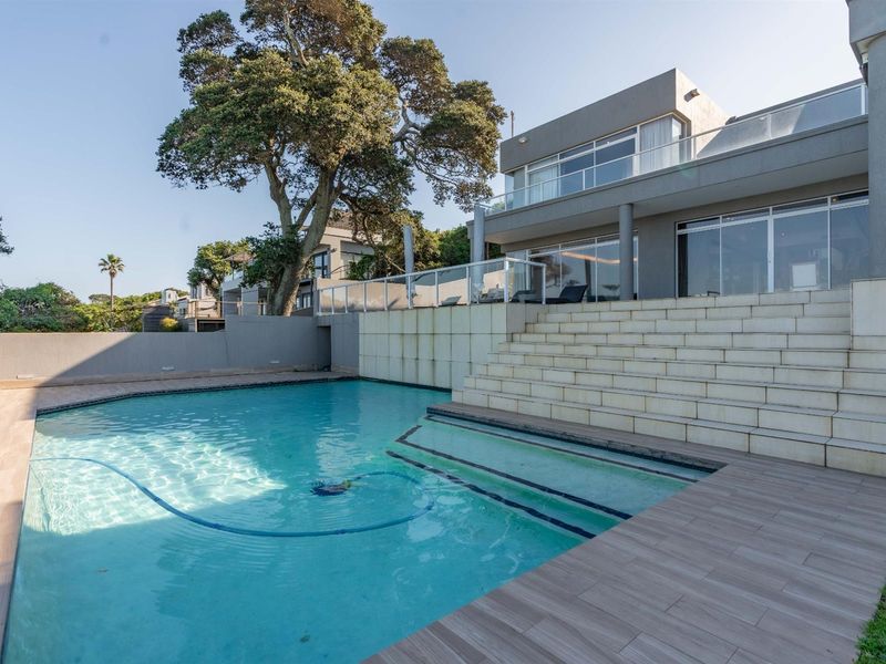 Grand Coastal Residence with Unmatched Sea Views and Endless Possibilities - Photo 3