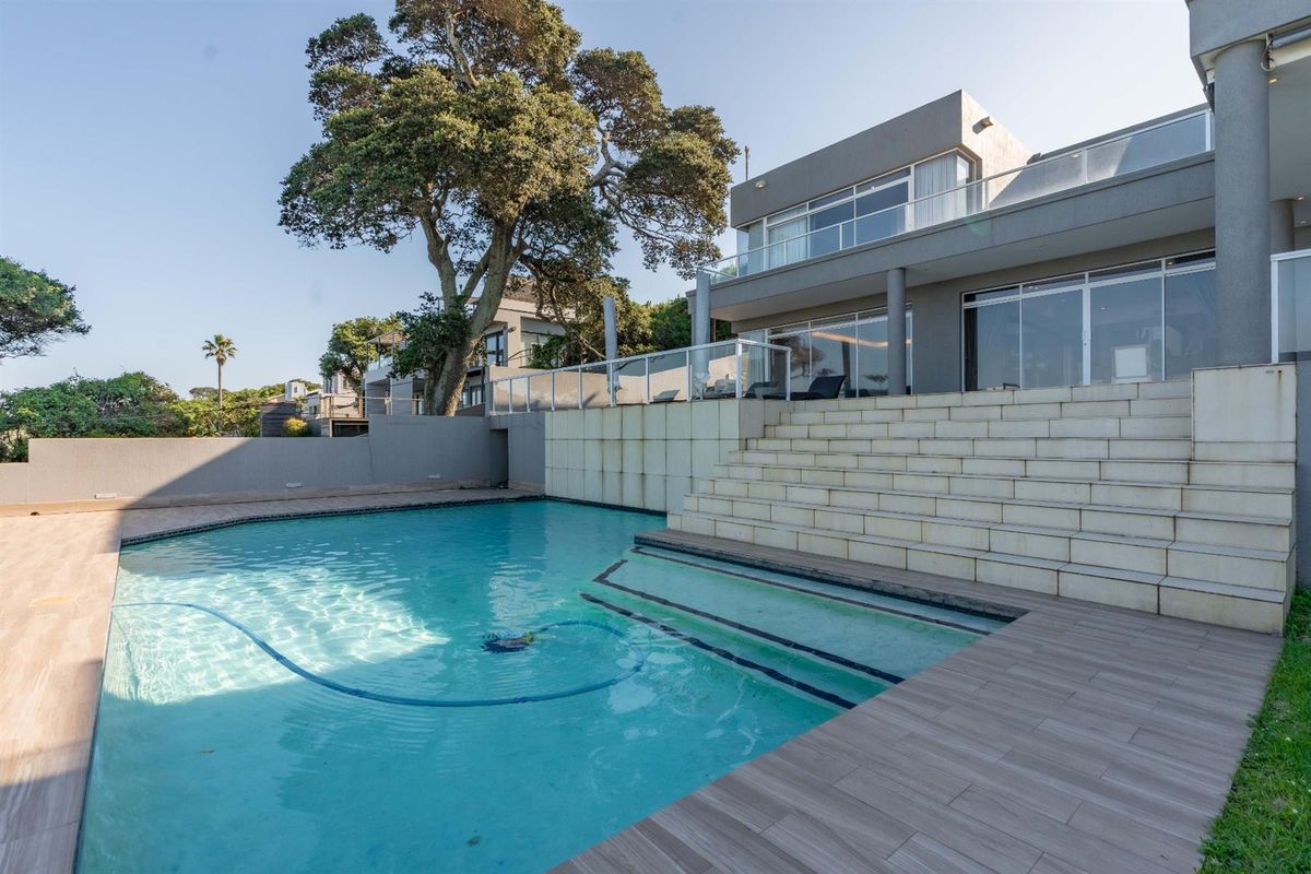 Grand Coastal Residence with Unmatched Sea Views and Endless Possibilities - Photo 3