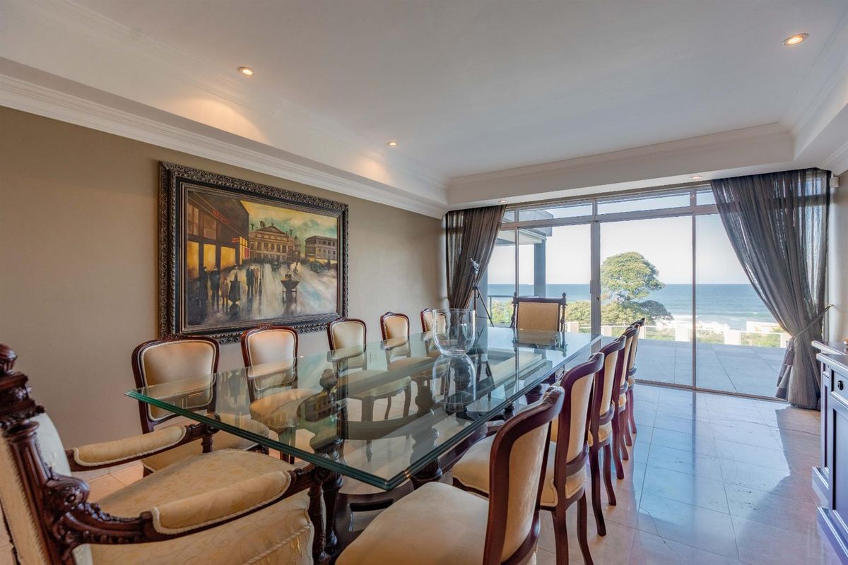 Grand Coastal Residence with Unmatched Sea Views and Endless Possibilities - Photo 4