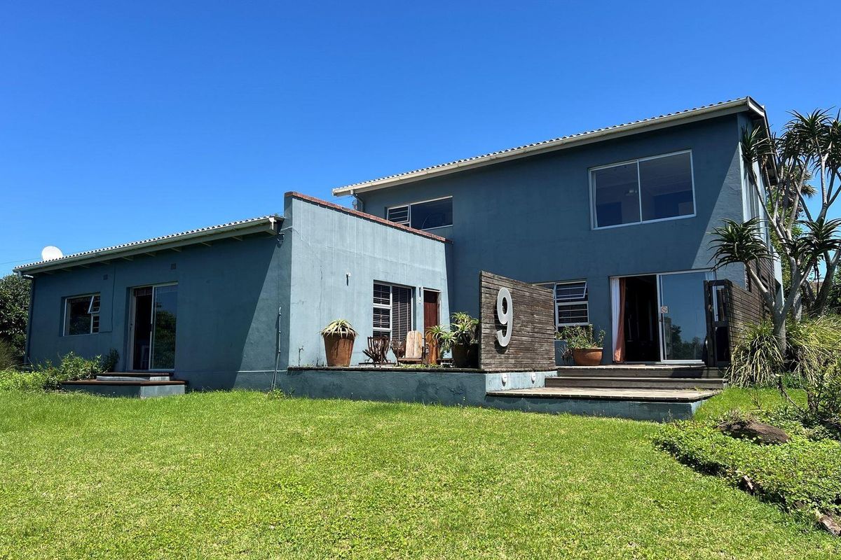 House For Sale in Sunrise On Sea, East London - Photo 2