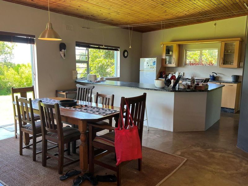 House For Sale in Sunrise On Sea, East London - Photo 8