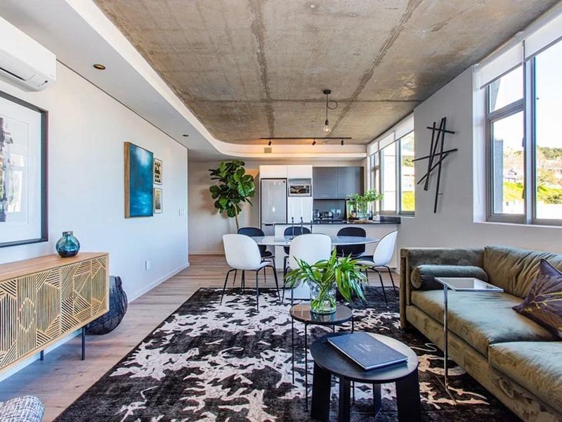 Apartment For Sale in De Waterkant, Cape Town - Photo 2