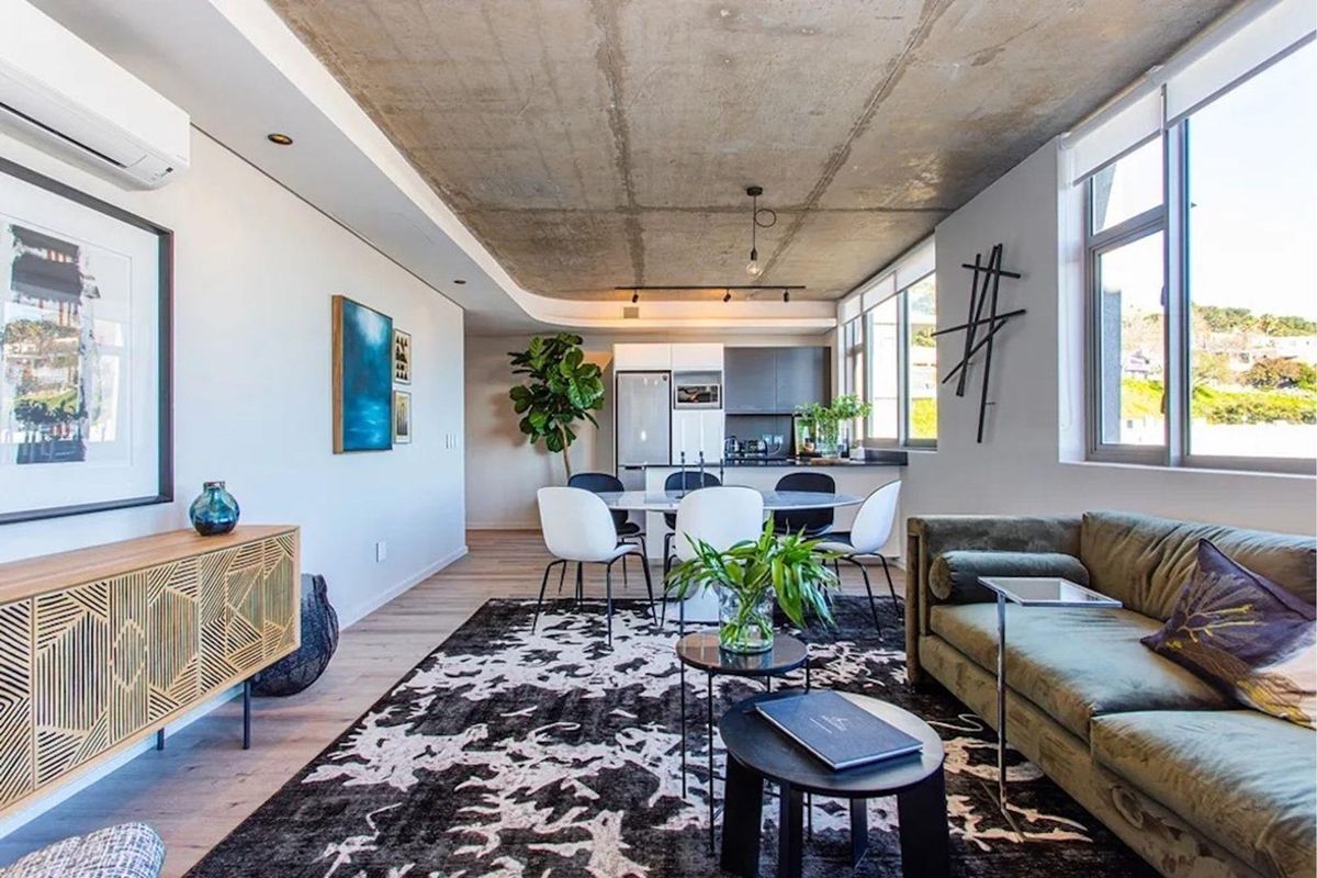 Apartment For Sale in De Waterkant, Cape Town - Photo 2