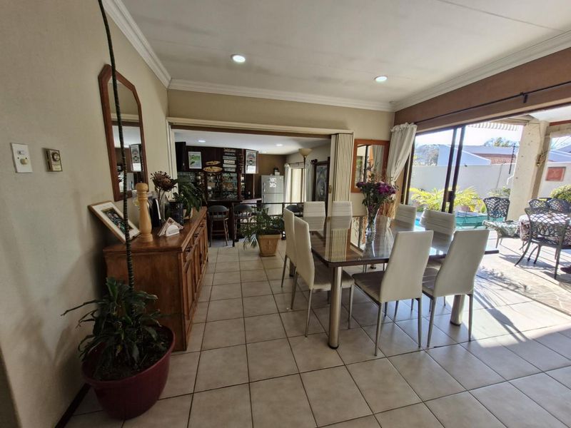 House For Sale in Bryanston, Sandton - Photo 5