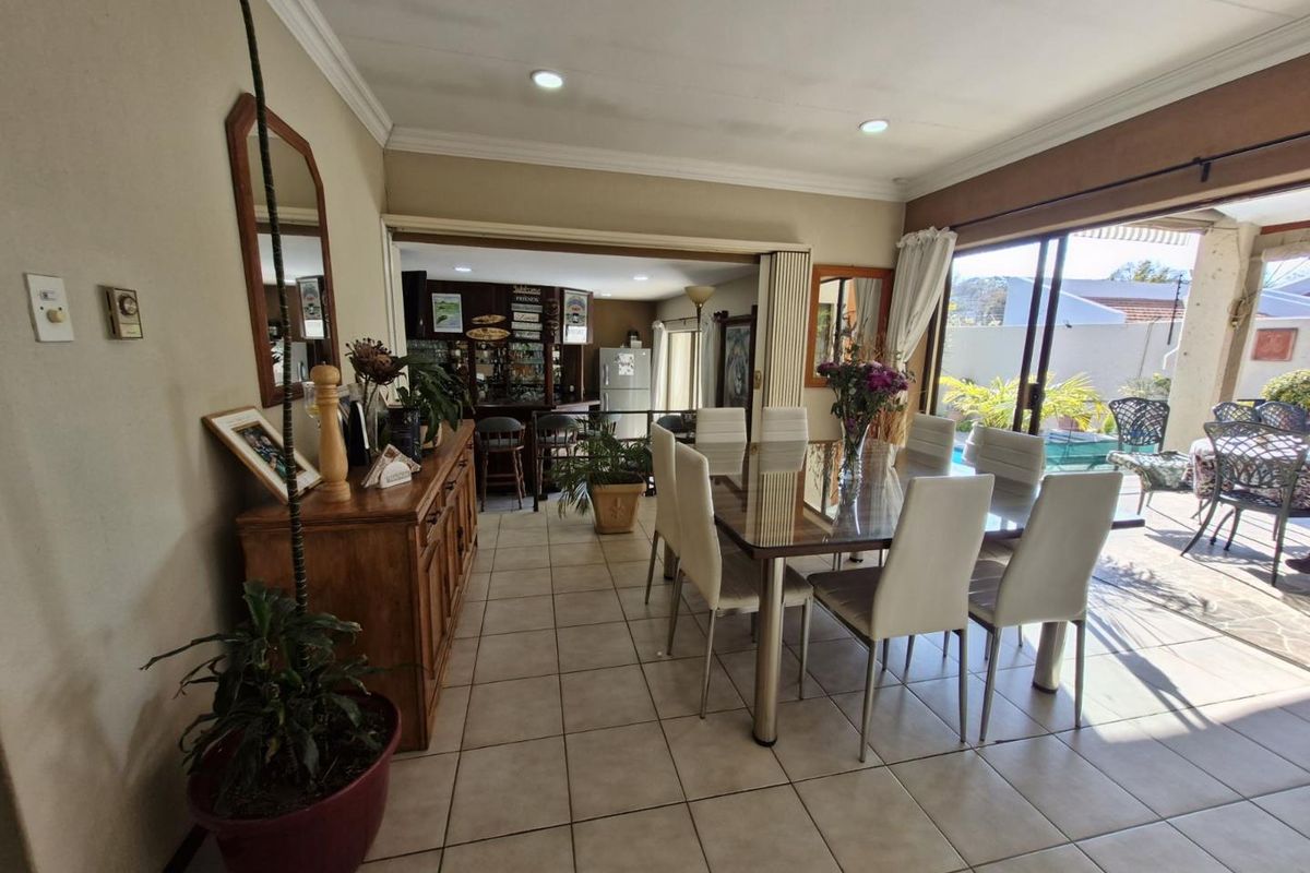 House For Sale in Bryanston, Sandton - Photo 5