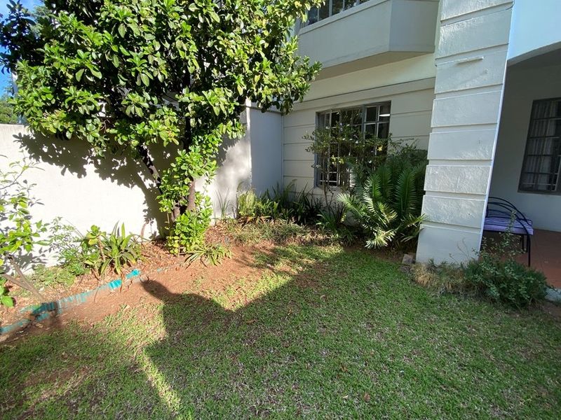1-Bedroom Garden Apartment in Craighall - Photo 3