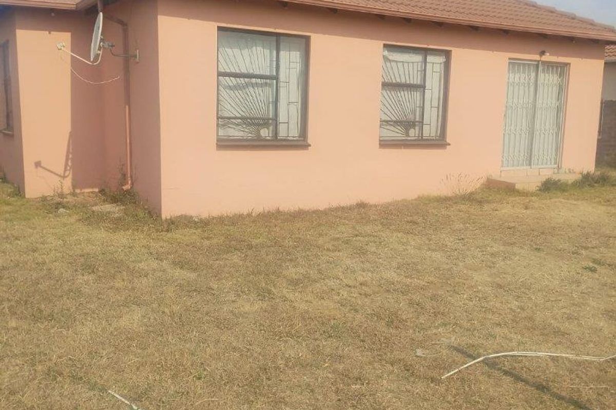 House For Sale in Vanderbijlpark CE, Vanderbijlpark - Photo 3