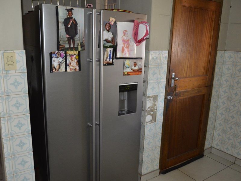 House For Sale in Vanderbijlpark CW 1, Vanderbijlpark CW, Vanderbijlpark - Photo 5