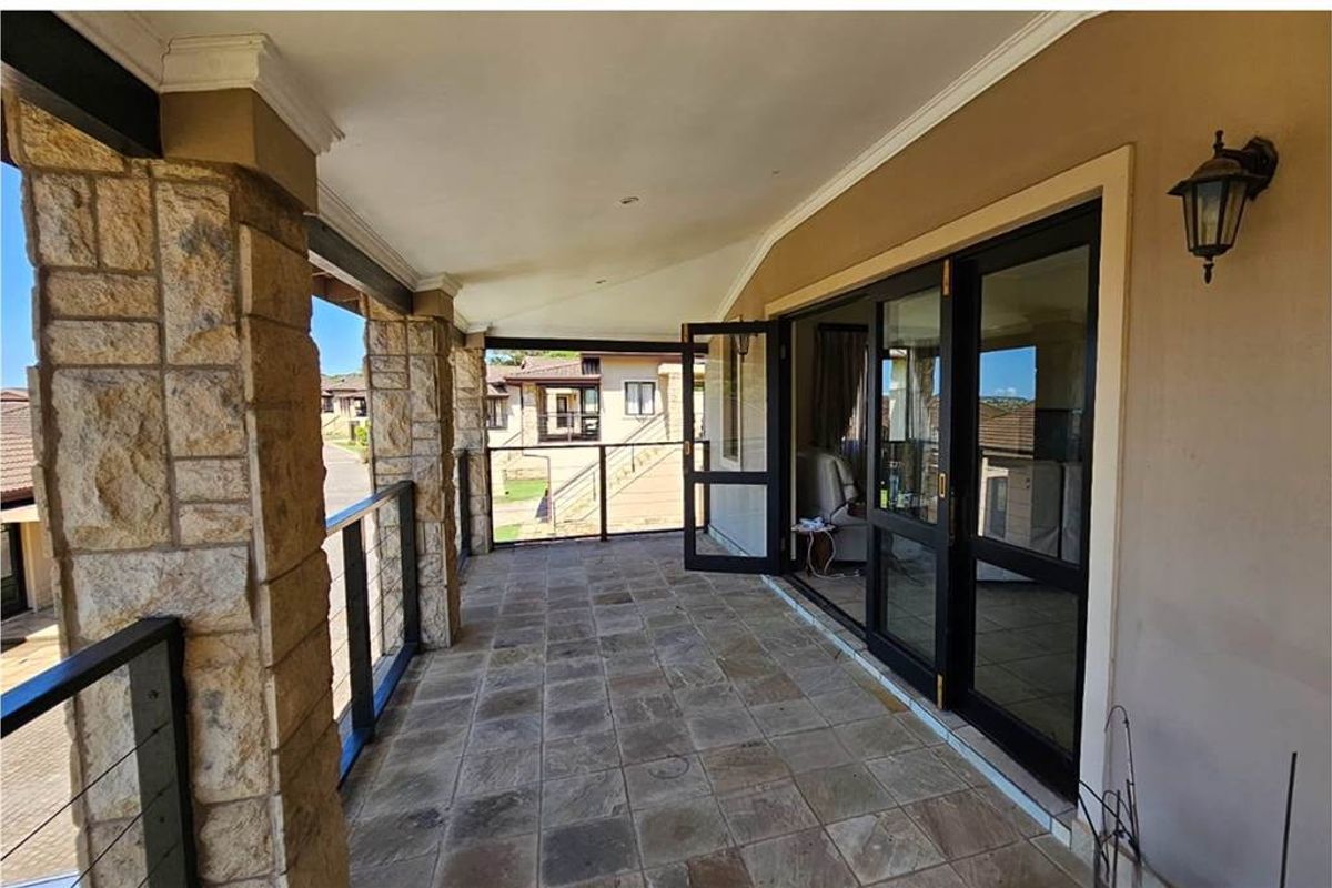 Townhouse For Sale in Camperdown, KwaZulu Natal - Photo 4