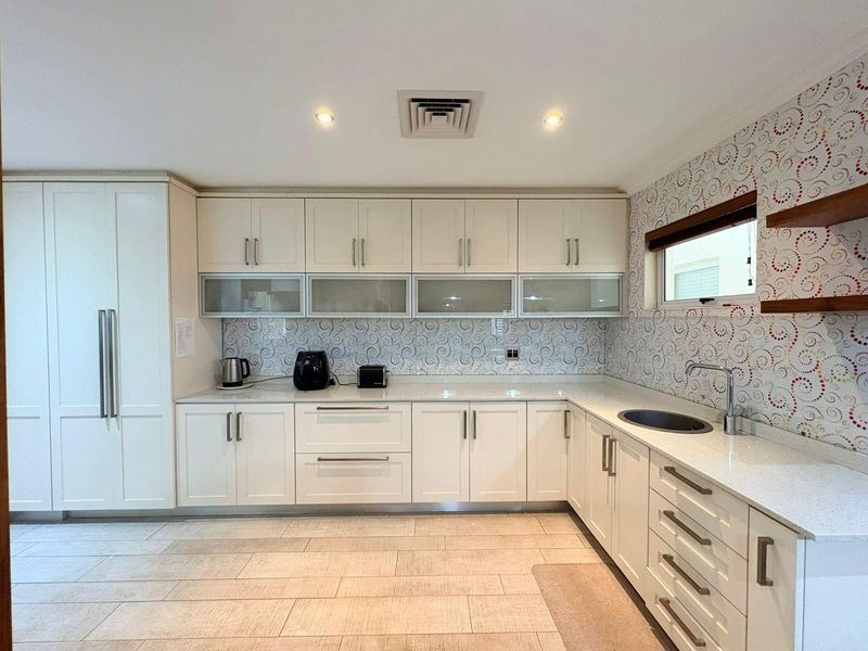Apartment Sold in La Lucia Ridge La Lucia Umhlanga KwaZulu Natal - Photo 1