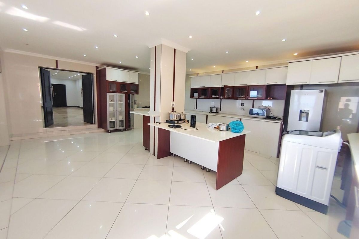 House For Sale in La Lucia, Umhlanga, KwaZulu Natal - Photo 4