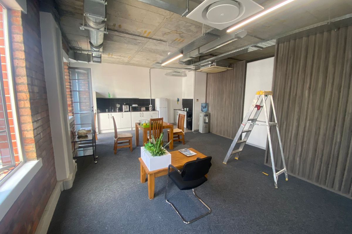 Offices To Let in De Waterkant - Photo 5