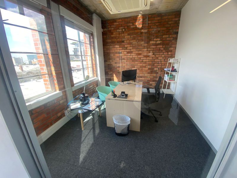 Offices To Let in De Waterkant - Photo 7