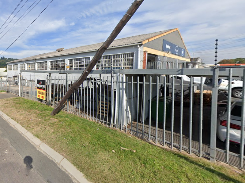 Sale opportunity of prime warehouse space. - Photo 4