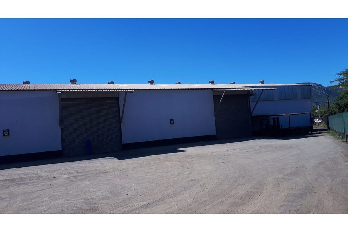 Large Warehouse and Distribution Centre, Mkuze, Kwa-Zulu Natal To Rent - Photo 2