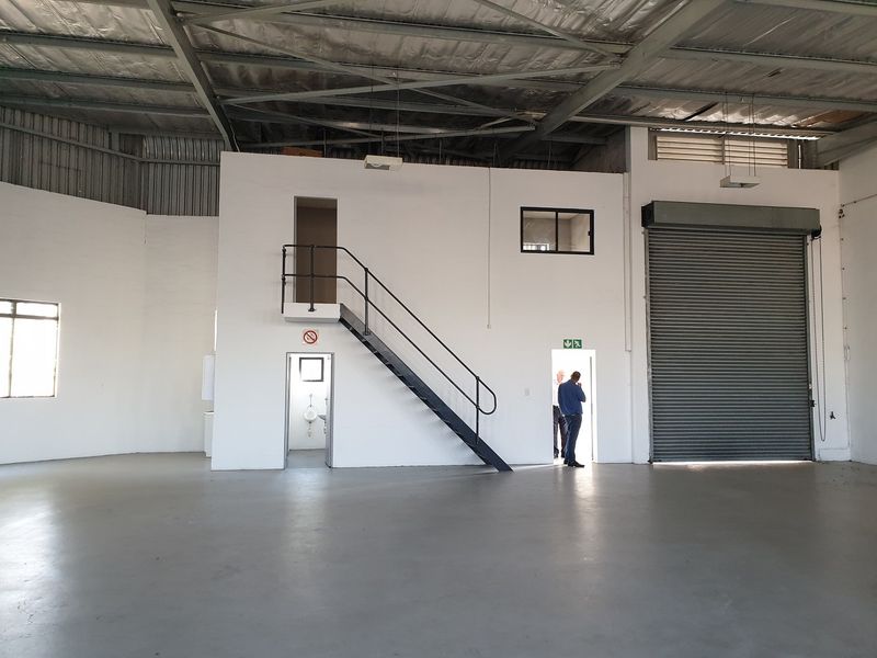 Highly sought after warehouse newly available - Photo 6