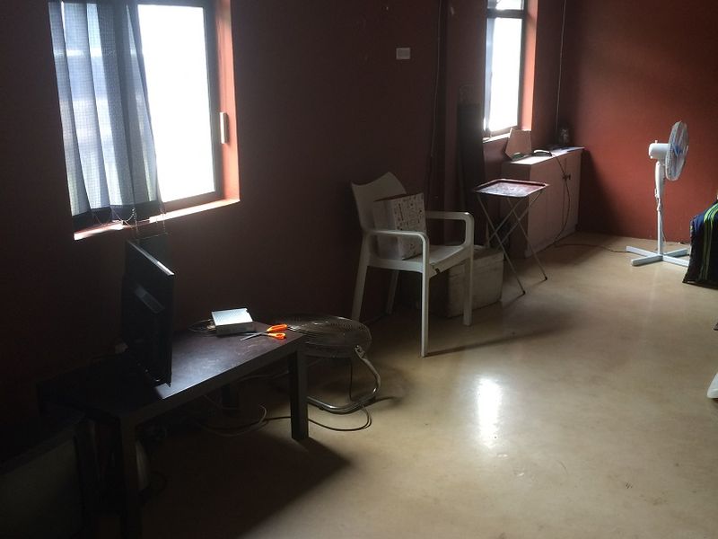 Highly sought after warehouse newly available - Photo 3