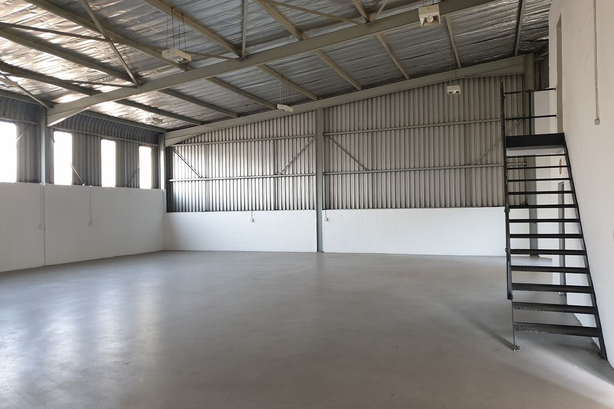 Highly sought after warehouse newly available - Photo 2
