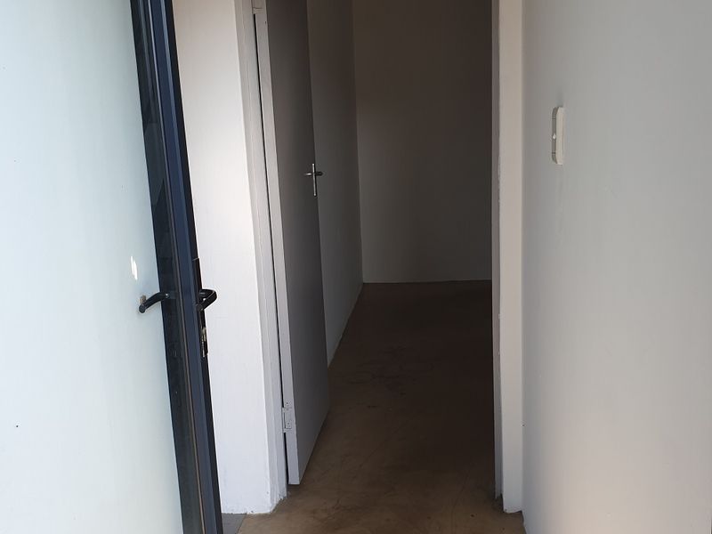 Warehouse to let in West Durban. - Photo 6