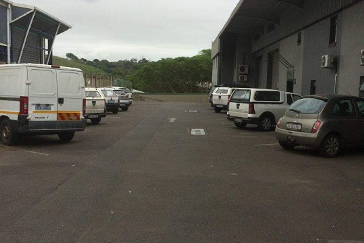 Warehouse to let in West Durban. - Photo 3