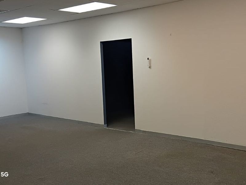 "Prime Office Space in Richards Bay Central" - Photo 4