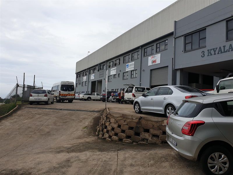 Highly sought after warehouse newly available. - Photo 5