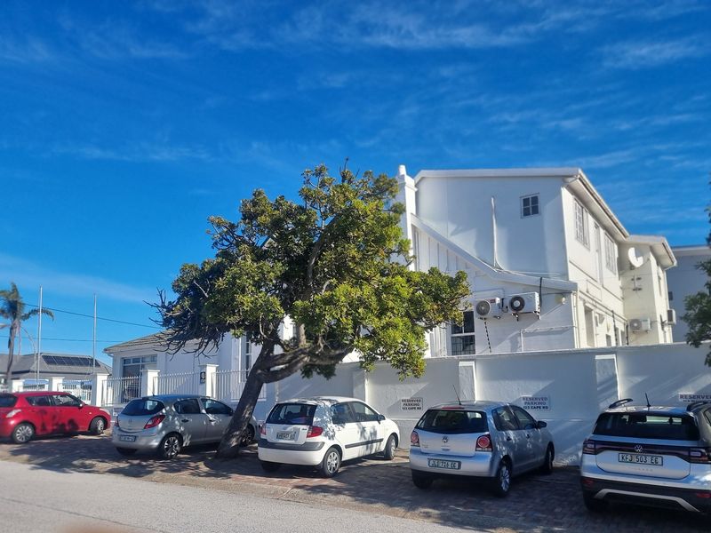PRIME  INVESTMENT COMMERCIAL BUSINESS CORNER PROPERTY FOR SALE IN POPULAR CAPE ROAD: - Photo 4