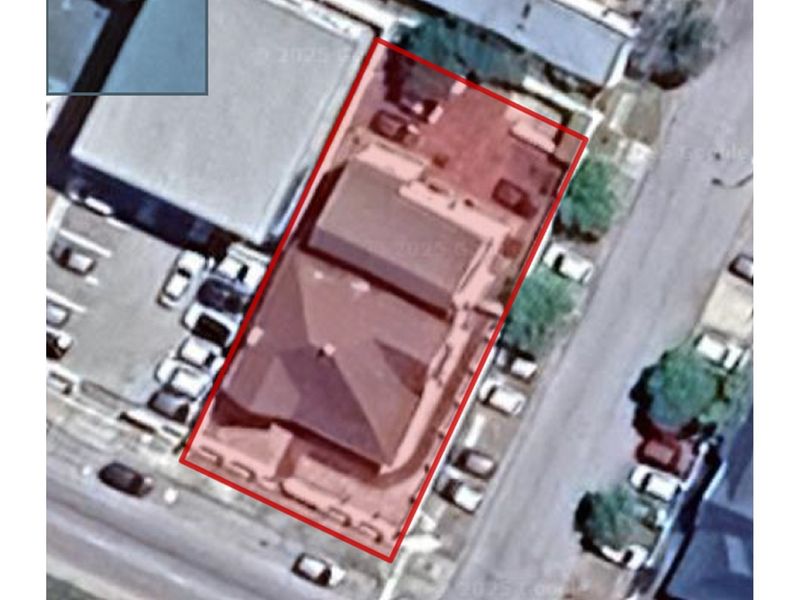 PRIME  INVESTMENT COMMERCIAL BUSINESS CORNER PROPERTY FOR SALE IN POPULAR CAPE ROAD: - Photo 2