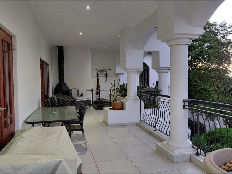 Upmarket 8 Bedroom Rental Apartment Block in Secure Prime Spot, Groenkloof - Photo 8