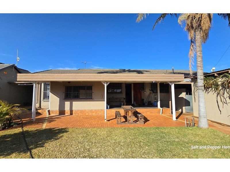 Prime Business Zoned Property For Rent in Sefako Makgatho Drive - Photo 3